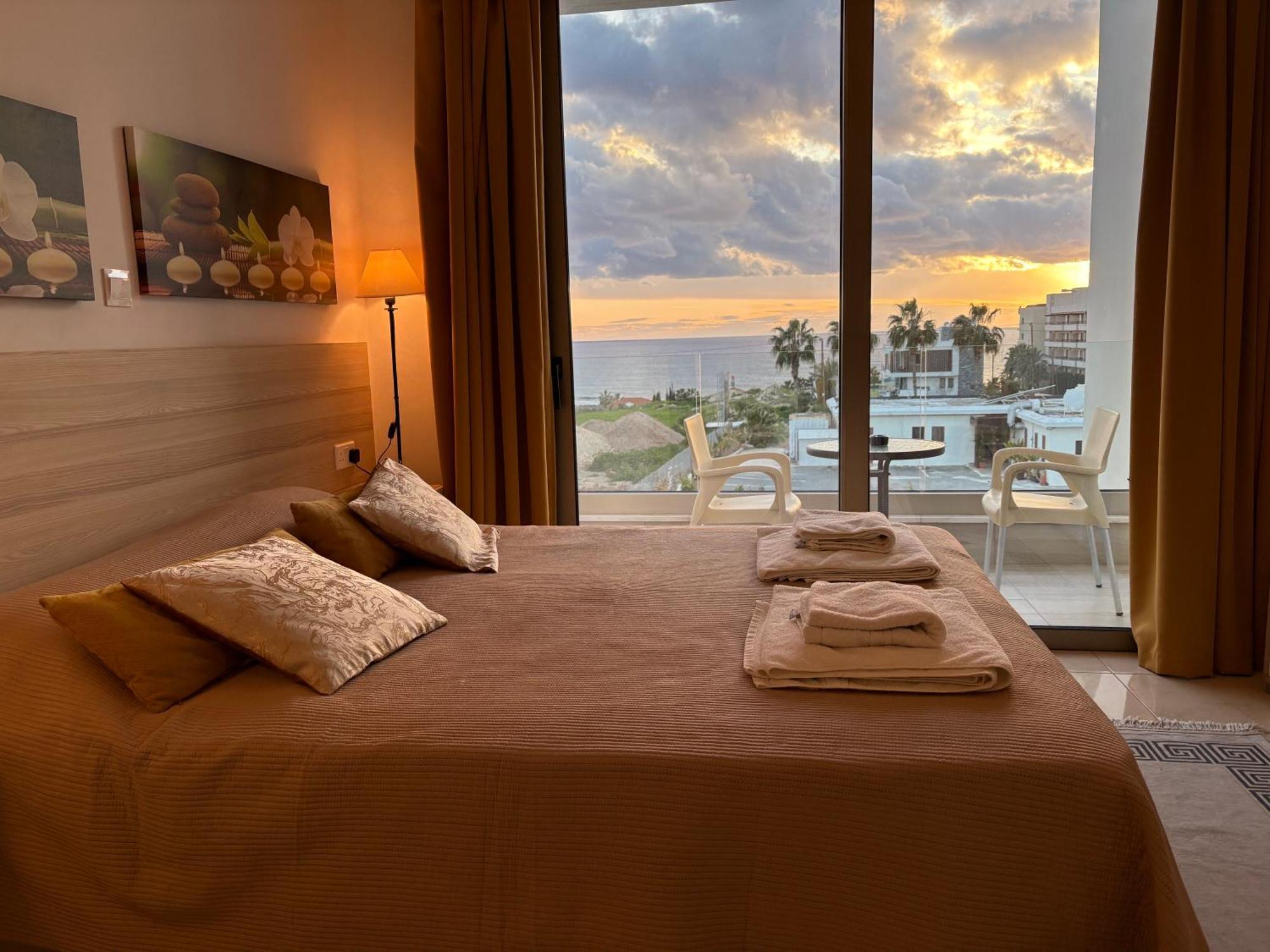 Harmony Seaview Apartments Paphos Exterior foto